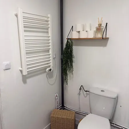 Charmante Petite Maisonnette Proche De Giverny 아파트 *